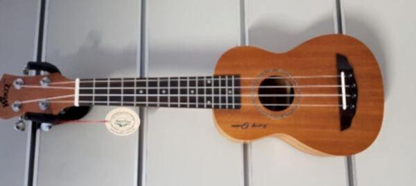 CREMONIA AU07L-21 UKULELE 21'' SOPRANO